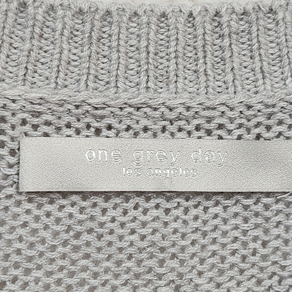 One Grey Day Women's Cashmere Blend Stripe Pattern Crew Neck Sweater - L - Picture 4 of 6